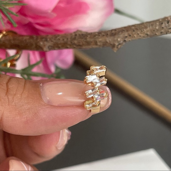 Gold Filled Clear zirconia Embellished Mini hoop - Picture 6 of 11